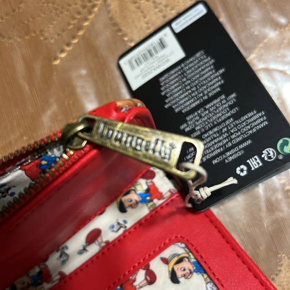 Disney Loungefly Pinocchio Wallet - Picture 6 of 6